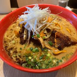 赤虎　＋追加麺