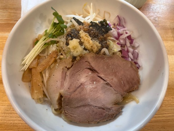 「特製醤油MAZESOBA(スープ付き)950円」@まぜそば 凜々亭 郡山本店の写真