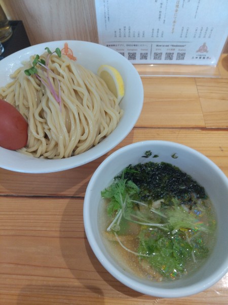 「冷やし鯛だし塩つけ麺」@三田製麺所 アトレ浦和店の写真