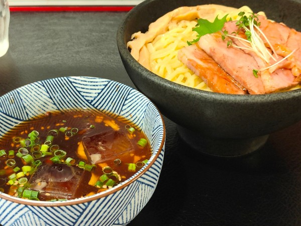 「冷やしつけ麺＋チャーシュー」@麺屋宗 -sou- 高田馬場本店の写真