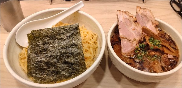 「味噌つけ麺(大盛)＋ﾁｬｰｼｭｰ2枚」@らーめん はな火屋の写真