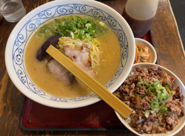 「ラーメン（850円）」@にんにくラーメン 天洋 大正橋店の写真