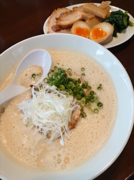 「特製【醤油】750円」@鶏白湯らーめん 叶の写真