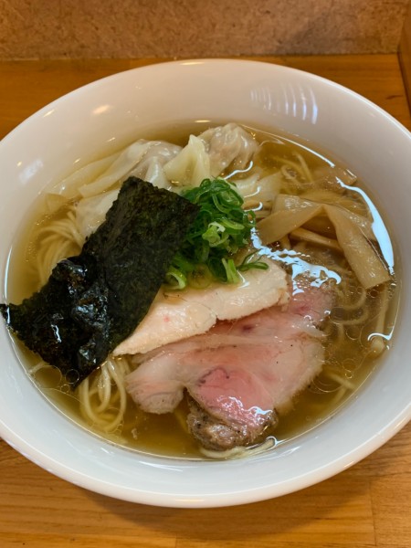 「支那そば 白 880円」@支那そば くろ田の写真