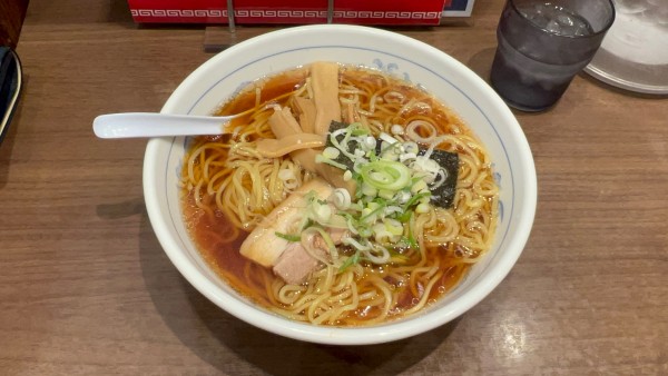 「手もみ醤油ラーメン」@福しん 大久保駅前店の写真
