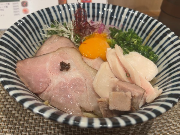 「特製まぜそば」@麺処 一龍庵 池袋本店の写真