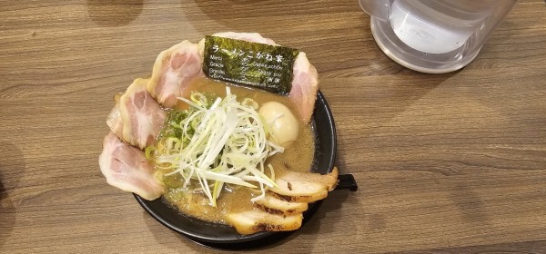 「ギガチャーシュー」@ラーメン こがね家 京都拉麺小路店の写真