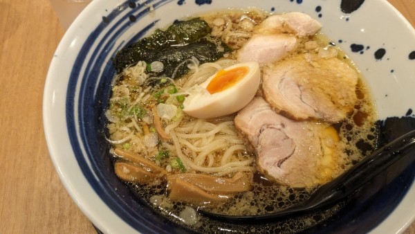 「こく旨醤油」@麺処直久 新橋店の写真