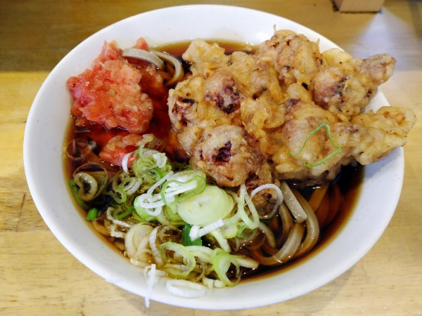 「太蕎麦大+Jゲソ天+紅ショ天ハーフ(720円)」@一○そばの写真