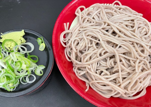 「もりそば」@名代 富士そば 赤坂見附店の写真