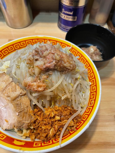 「汁なし 普通 ヤサイニンニクアブラ」@えどもんど 中野の写真