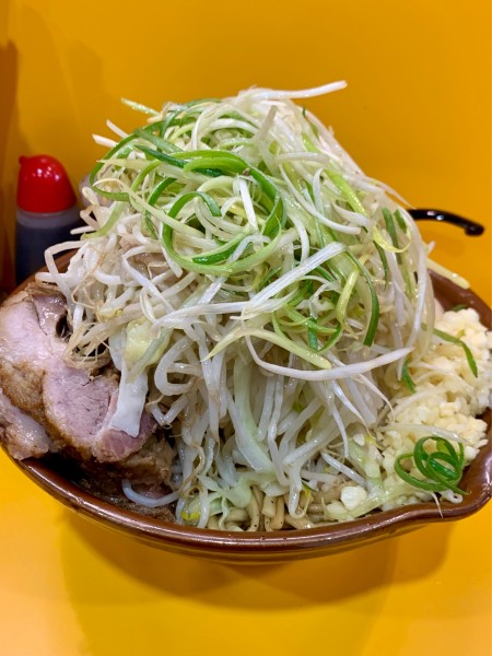 「大ドクロ 麺増し600g ねぎ」@ラーメン二郎 八王子野猿街道店2の写真