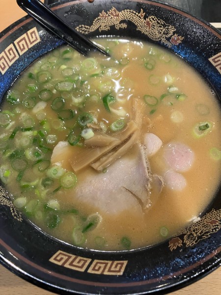 「豚骨醤油　700円」@ラーメン 横綱 刈谷オアシス店の写真