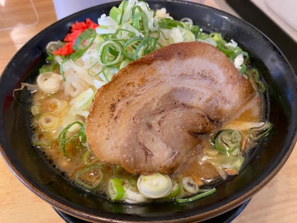 「豪麺 大盛り 980円」@麺屋 神崎の写真