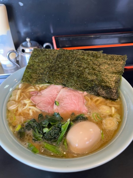 「ラーメン大盛 味玉トッピング」@横浜ラーメン 一心の写真