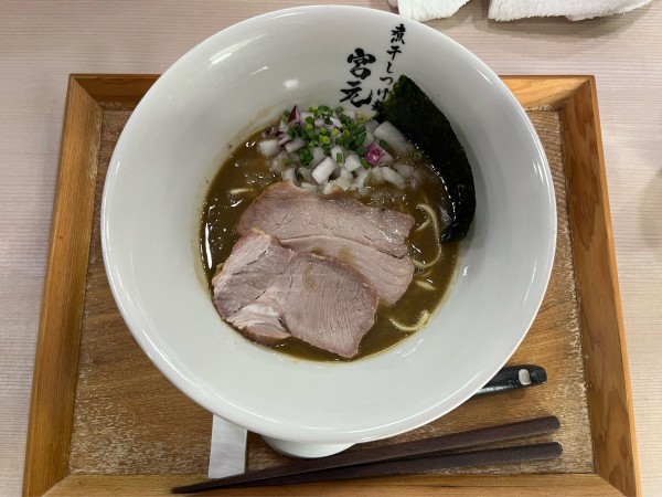 「濃厚煮干しそば」@煮干しつけ麺 宮元の写真