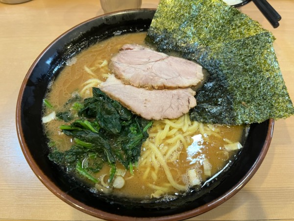 「ラーメン（大）」@横浜家系らーめん 武道家 賢斗の写真