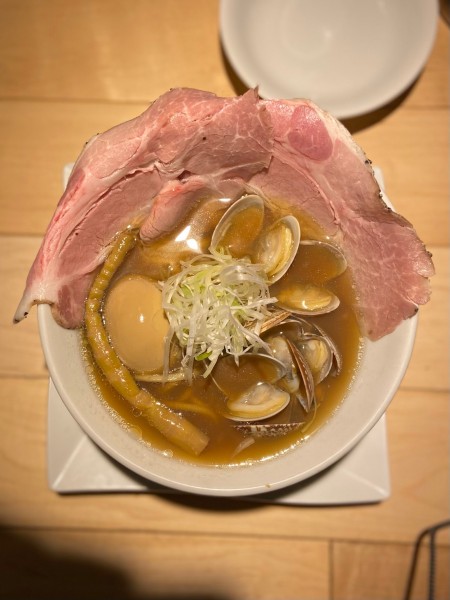 「あさりラーメン」@くそオヤジ最後のひとふり 本店の写真