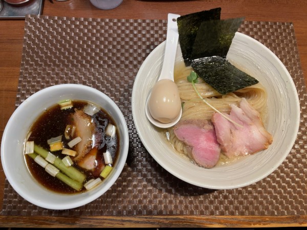 「昆布水の淡麗醤油つけ麺＋特製」@麺処 はら田の写真