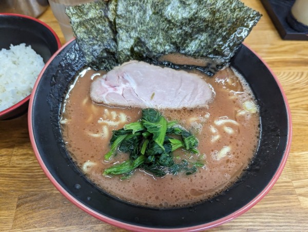 「ラーメン　800円」@麺家 紫極の写真