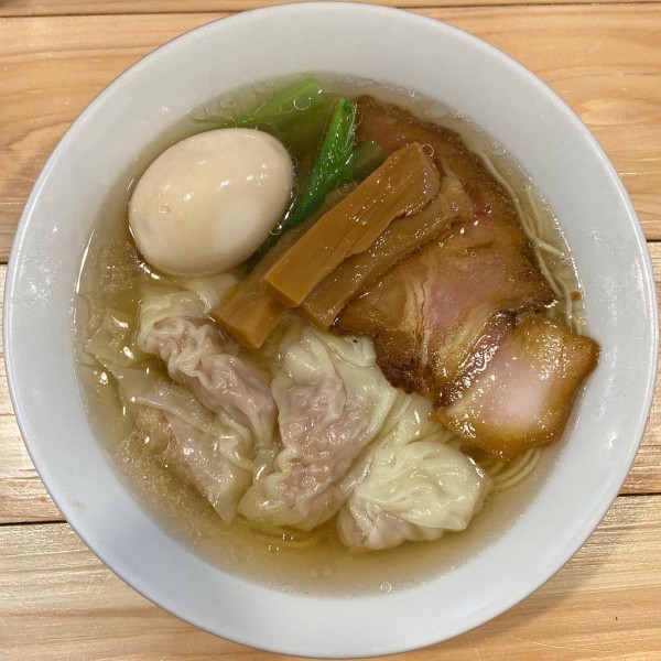「鶏生姜塩わんたん ¥1,000 味玉 ¥150」@世田谷中華そば 祖師谷七丁目食堂の写真