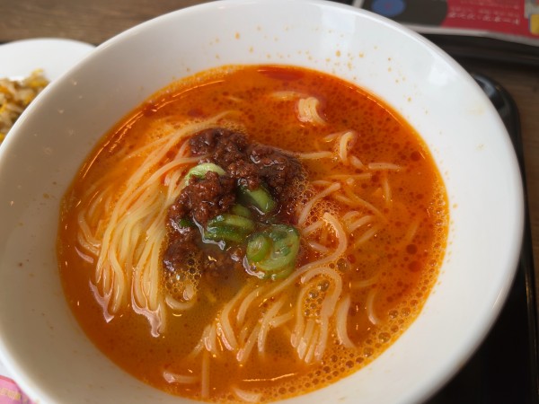 「四川担々麺605円」@ミスタードーナツ 亀有駅前ショップの写真