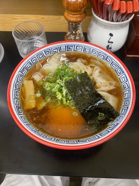「醤油らーめん　ワンタンのせ」@麺処 ら塾の写真