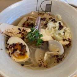 鶏と蛤塩ラーメン