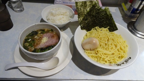 「つけ麺並＋味玉（140円）＋ミニライス（120円）」@横浜家系ラーメン つばさ家 立川店の写真