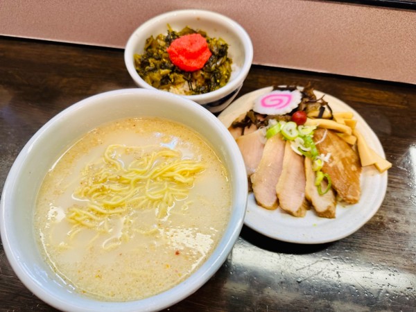 「特選とろ肉らーめん【1500円】」@らーめん 山頭火 渋谷店の写真