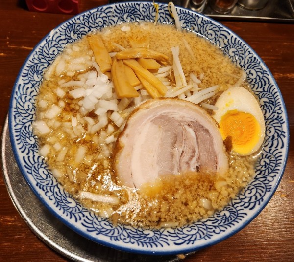 「こってり背脂ラーメン」@麺や 麺五郎の写真
