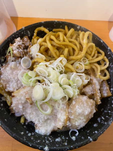 「爆盛油脂麺 1000」@らーめん 平太周 神保町店の写真