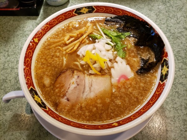 「極上背脂煮干」@中華そば おつまみ 日の出軒 静町店の写真