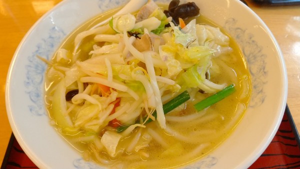 「アサヒスーパードライ・中瓶+タンメン・麺半分(¥1,130)」@ぎょうざの満洲 荻窪南店の写真