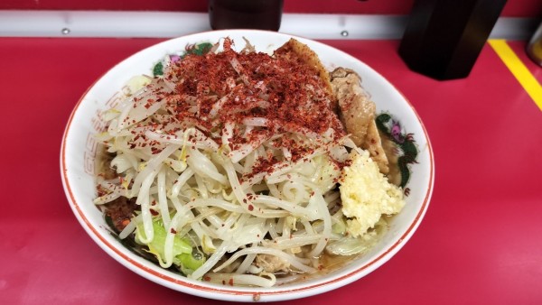 「ラーメン小少な目900円」@ラーメン二郎 湘南藤沢店の写真