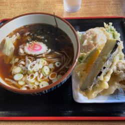 天ぷらそば（温）・焼きおにぎり