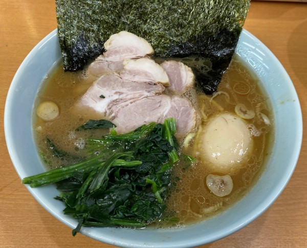 「特製らーめん 海苔 硬 多」@横浜らーめん 武蔵家 綾瀬店の写真