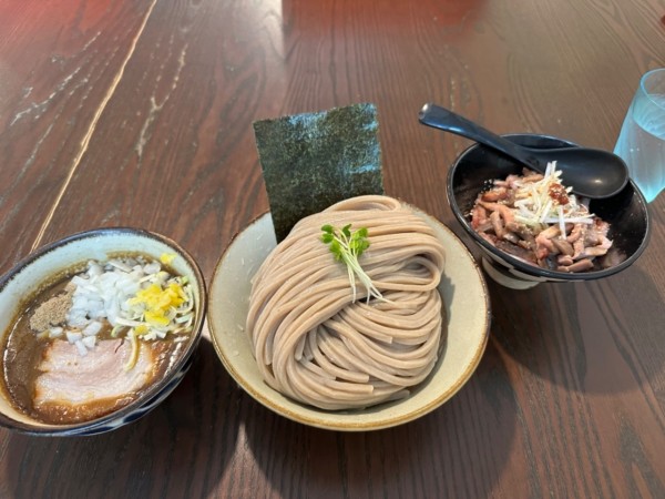 「汁増しつけ麺大+焼豚丼　¥1,300+250」@麺屋みつば＋クローバーの写真