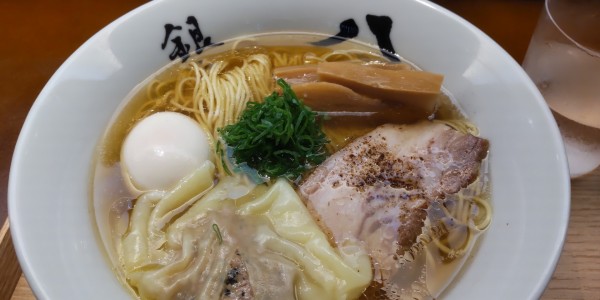 「【1日30食限定】ラビオリグルマンディーズ中華そば¥2200」@中華そば 銀座 八五の写真