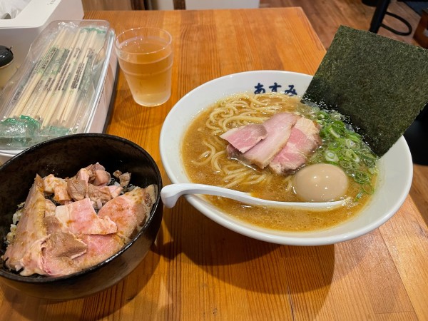 「味玉らぁ麺 + チャーシュー丼」@麺や あすみの写真