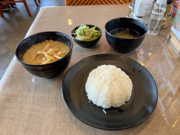 「グリーンカレー¥890」@タイ料理 ジャンピーの写真