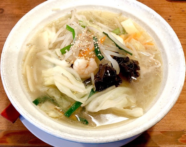 「野菜たっぷり旨塩タンメン（913円）」@らーめんすずらんの写真