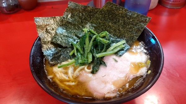 「ラーメン　800円」@家系総本山 ラーメン吉村家の写真
