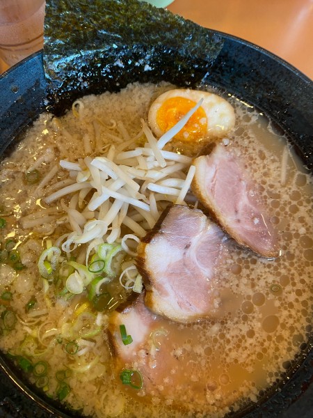 「濃厚醤油らーめん」@こだわりらーめん ゆきむら亭 荒川沖店の写真