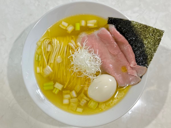 「★名古屋コーチン丸鶏と煮干し(水出し)🍜¥1,000」@むかんの写真