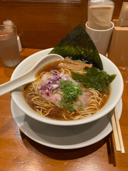 「醤油ラーメン」@拉麺 伍年食堂の写真