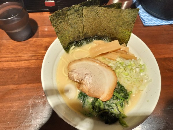 「塩豚骨820円」@ゴル麺 センター南店の写真