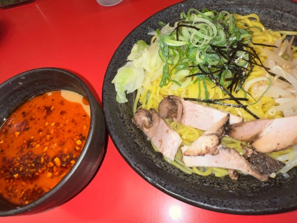 「【夏季限定】冷やし肉つけ麺（935円）」@ラーメン魁力屋 丹波口店の写真