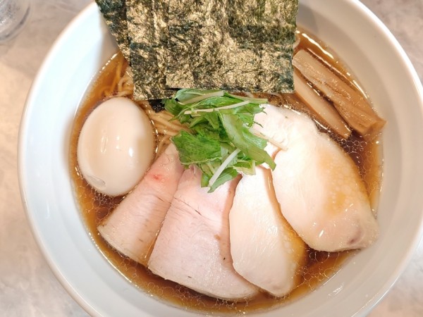 「全乗醤油らーめん」@麺響万蕾の写真