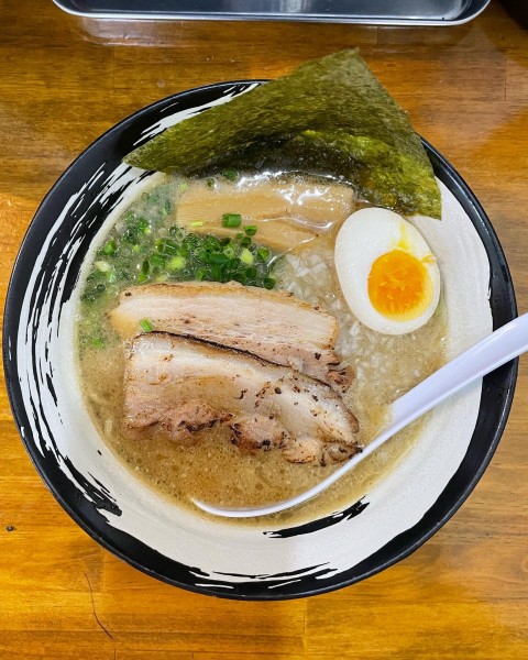 「味玉濃厚中華そば」@麺屋 宜候の写真